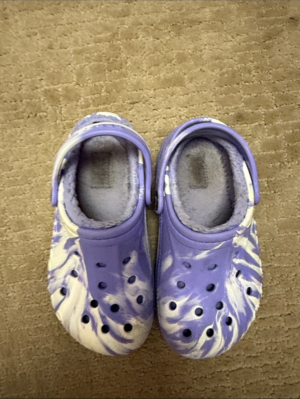 Crocs Child C 11 - purple swirl w fleece